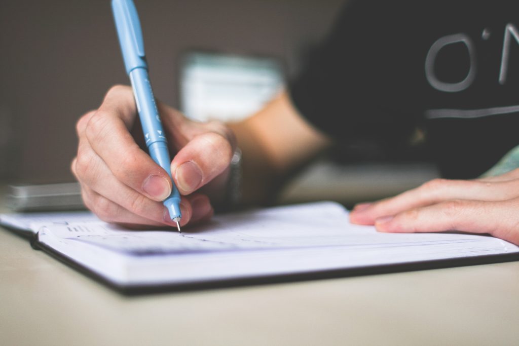 depth-of-field-desk-essay-210661